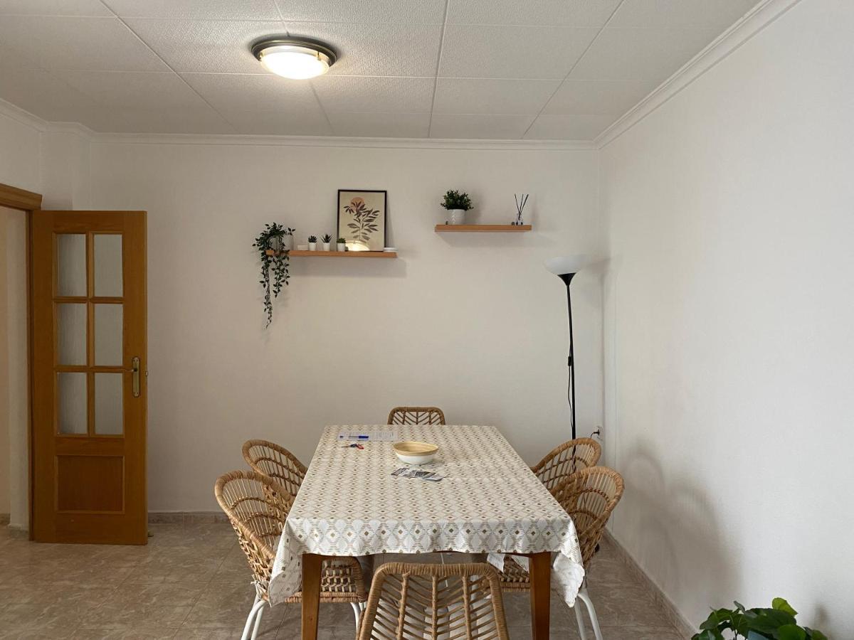 Cozy Apartment In Centre Of Alicante Near Plaza De Toros Extérieur photo